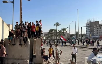 Photo of المتظاهرين الى ساحة التحرير
